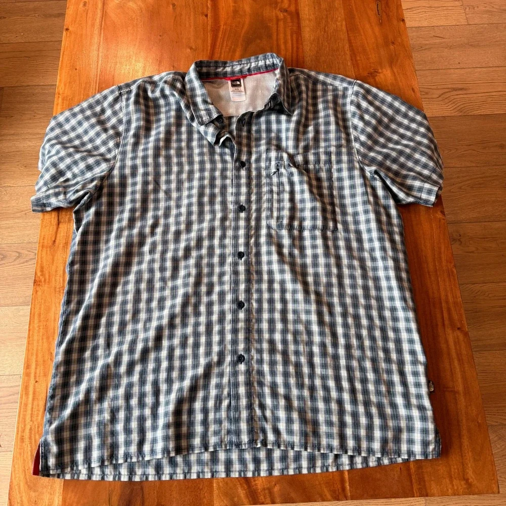 The North Face Men's Blue/Green Plaid Short Sleeve‎ Button Up Short Size XL